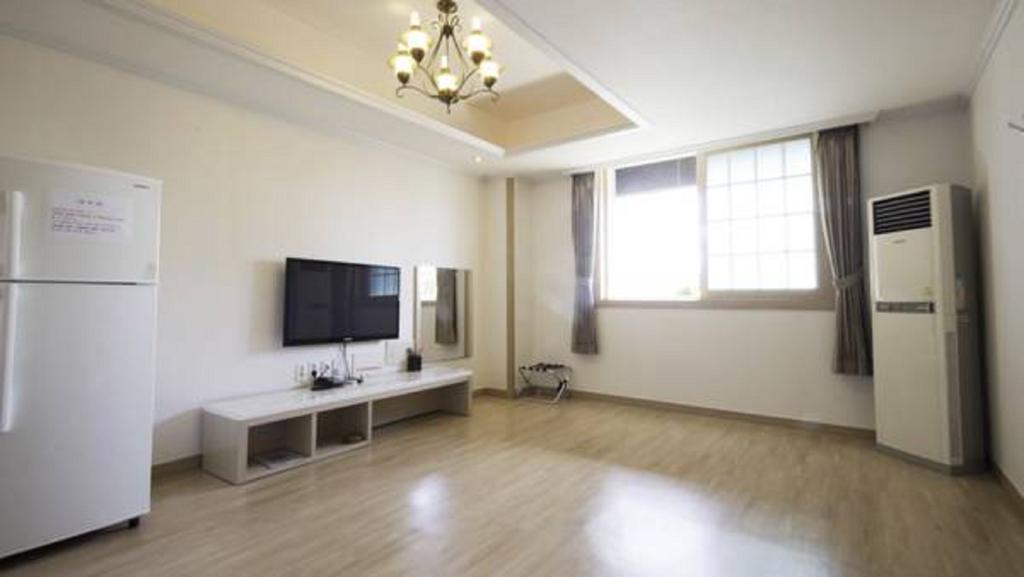 Tongyeong Bay Condo Hotel Eksteriør bilde