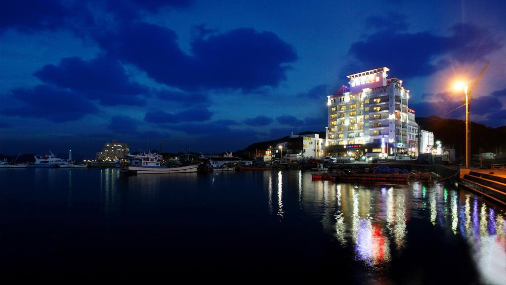 Tongyeong Bay Condo Hotel Eksteriør bilde