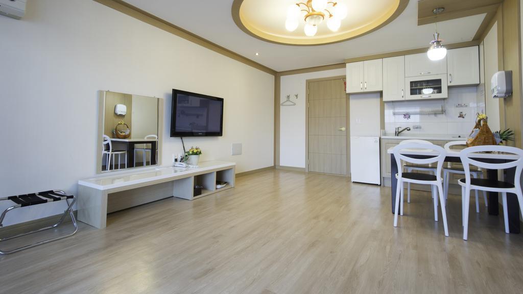 Tongyeong Bay Condo Hotel Eksteriør bilde
