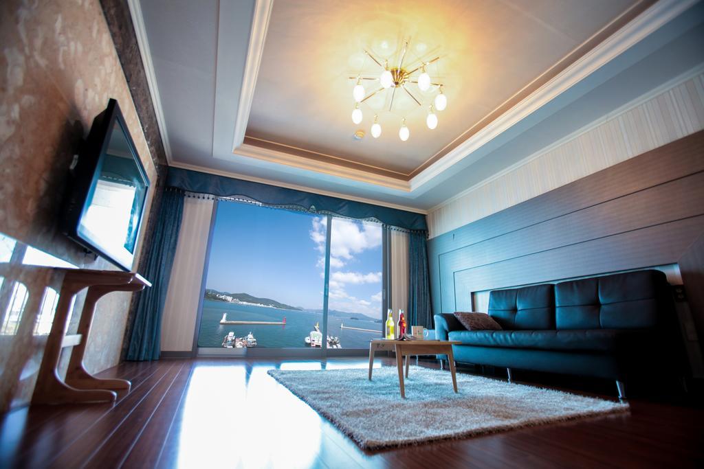 Tongyeong Bay Condo Hotel Eksteriør bilde