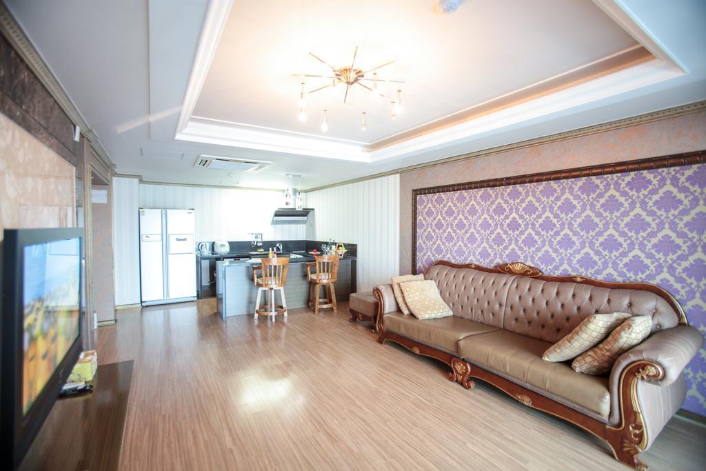 Tongyeong Bay Condo Hotel Eksteriør bilde