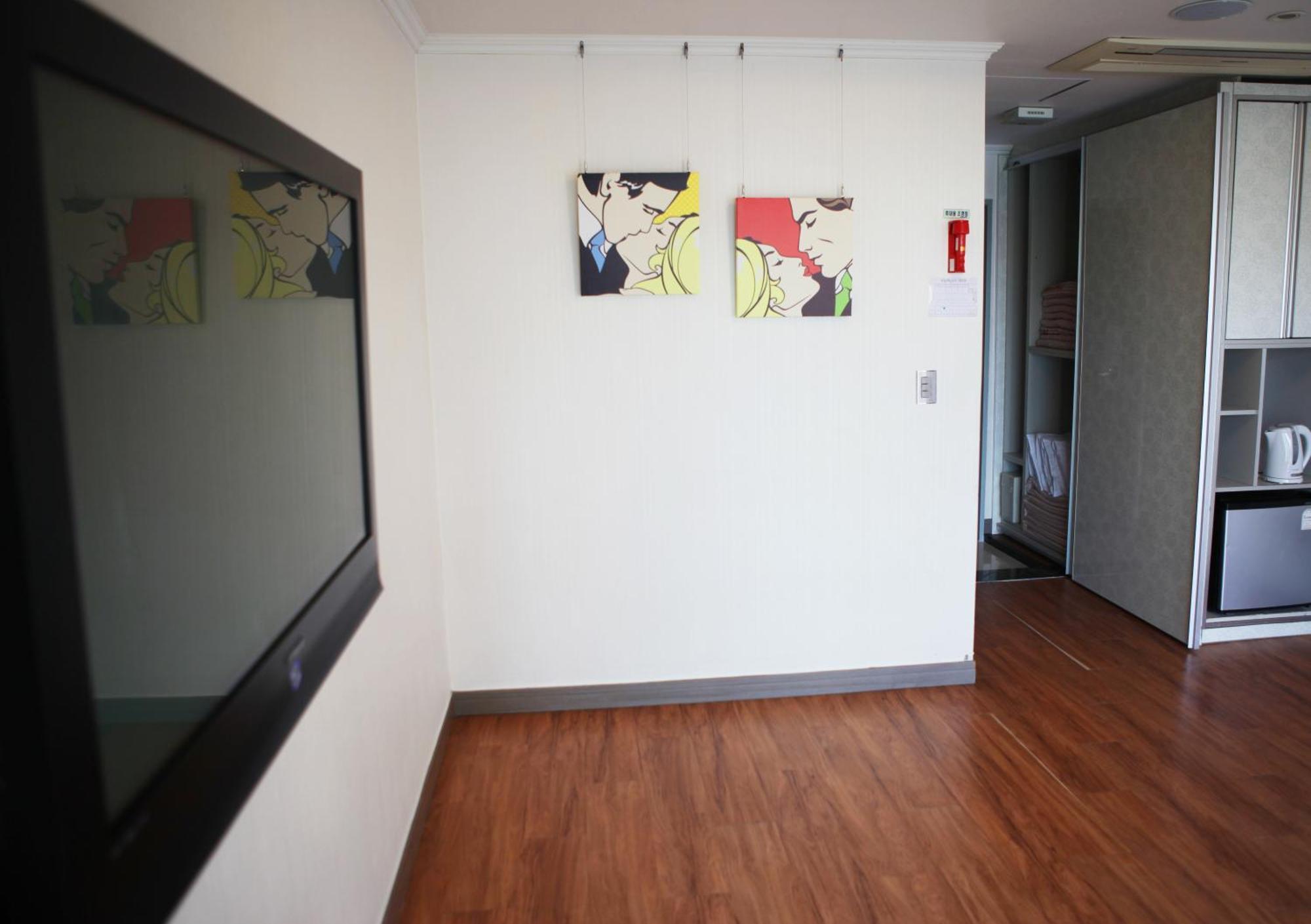 Tongyeong Bay Condo Hotel Eksteriør bilde