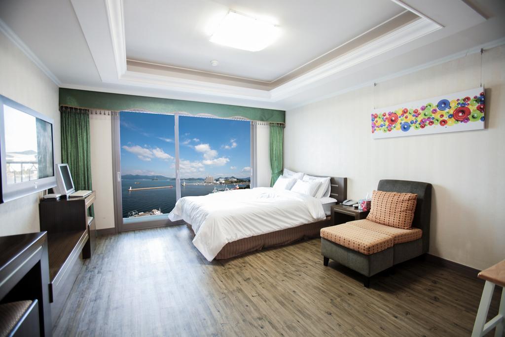 Tongyeong Bay Condo Hotel Eksteriør bilde